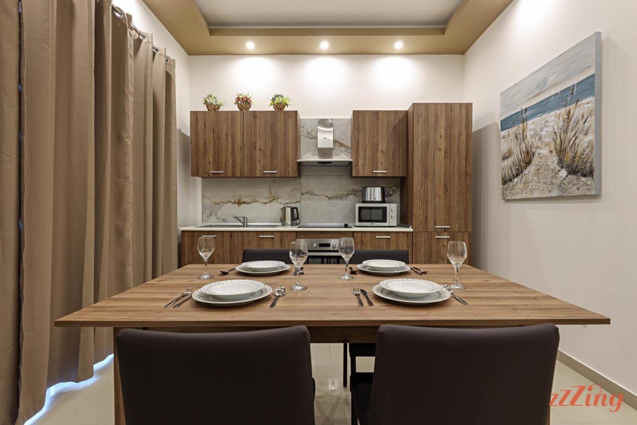 Luxurious Duplex Seafront Apt W Amazing Sea Views Birżebbuġa Eksteriør billede