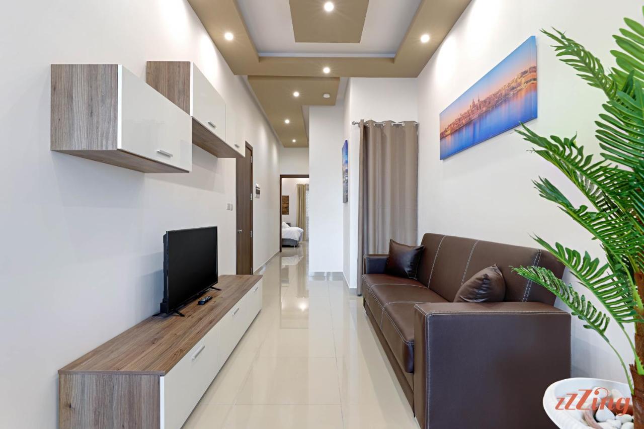 Luxurious Duplex Seafront Apt W Amazing Sea Views Birżebbuġa Eksteriør billede