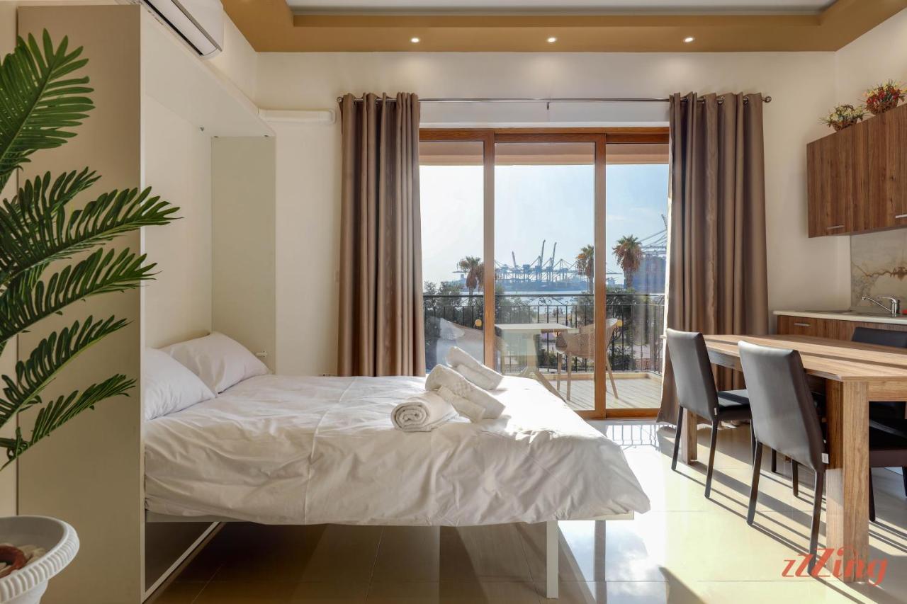Luxurious Duplex Seafront Apt W Amazing Sea Views Birżebbuġa Eksteriør billede
